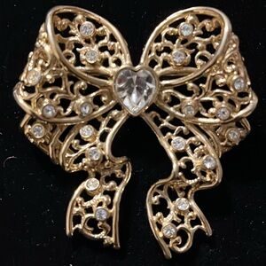 Sparkling Smithsonian Institute Brooch Pin Gold Tone Rhinestone Bow Brooch